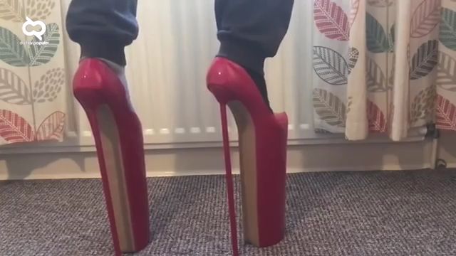 High Heels Teraneh di Dunia, No. 8 Khusus untuk Limbad | KASKUS Duh, 6 High Heels Ini Tingginya Luar Biasa Guys, Tertarik